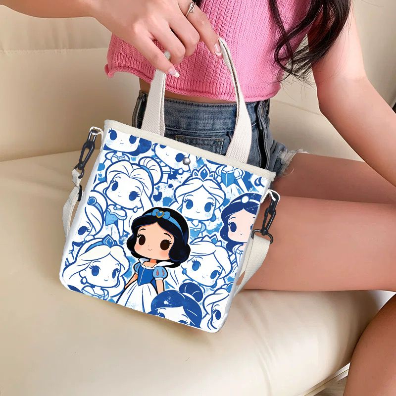 Karikatür Kar Beyazı Karakterl - Tote Bag Canvas Print incelemesi ve fiyatı
